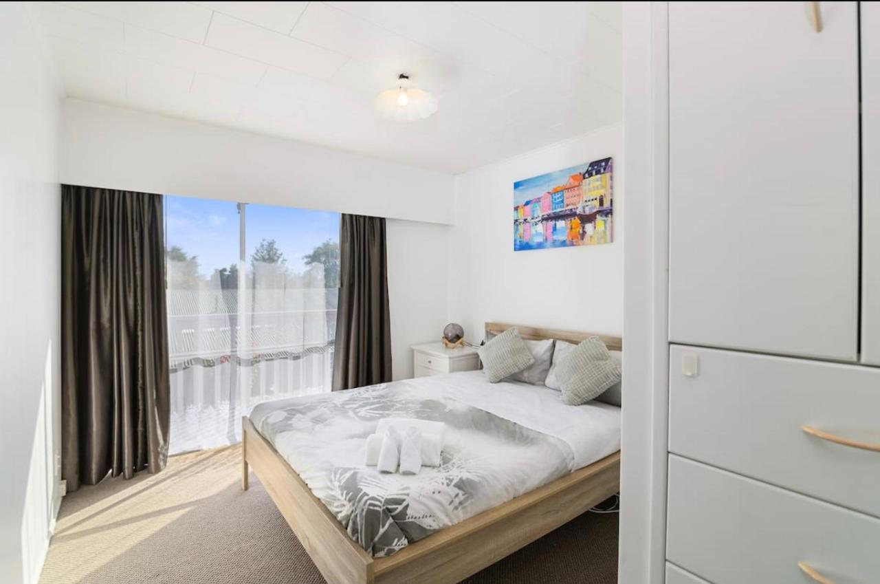Spacious Utuhina Holiday House Rotorua Extérieur photo