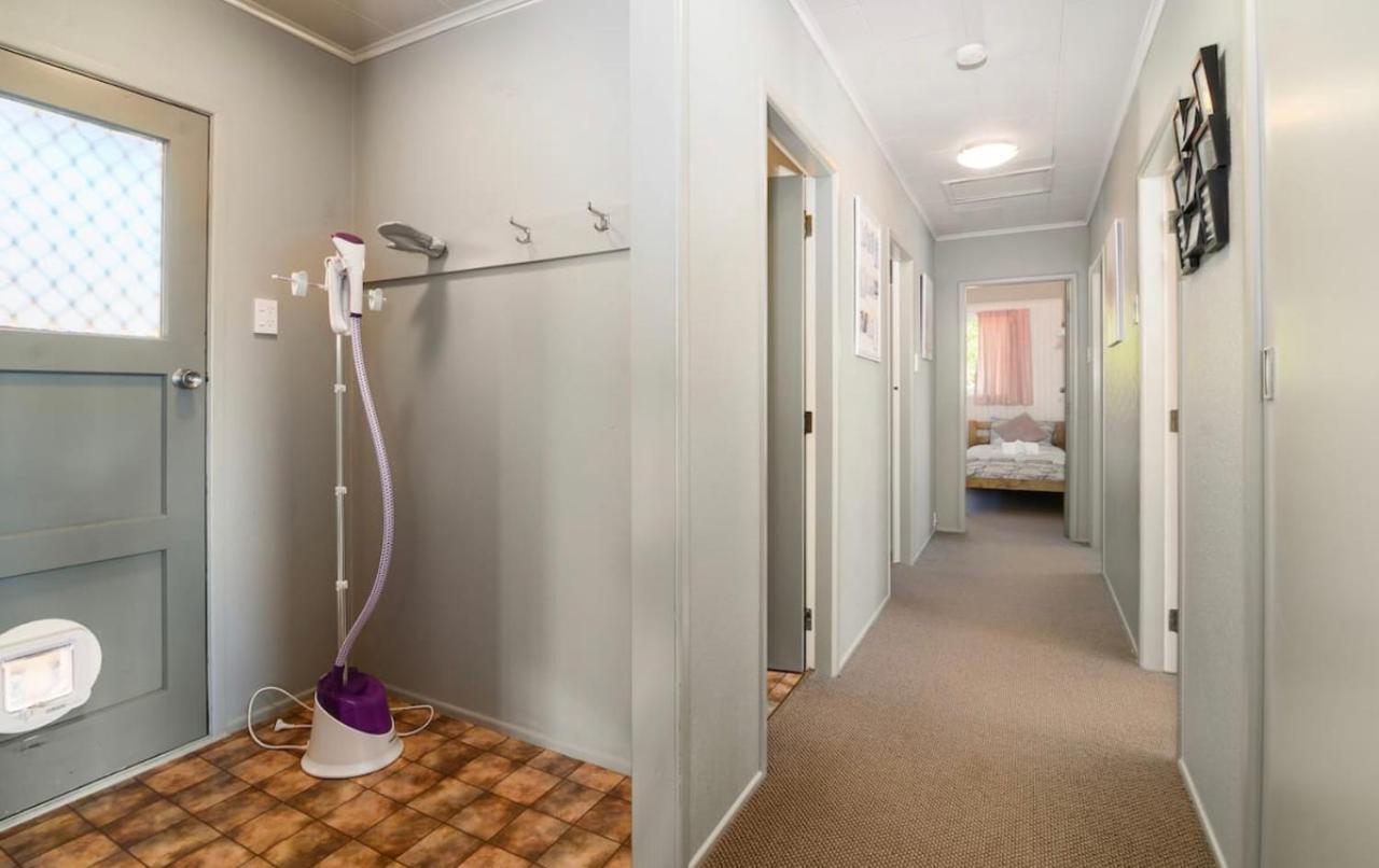 Spacious Utuhina Holiday House Rotorua Extérieur photo